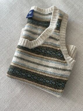 GAP 100% Lambs Wool Striped Patterned Tank Top